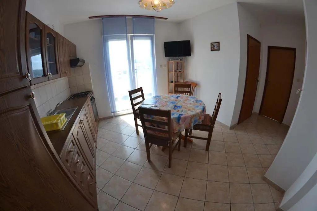 Guest house Apartments Jasna And Mirko Lopar Croatia