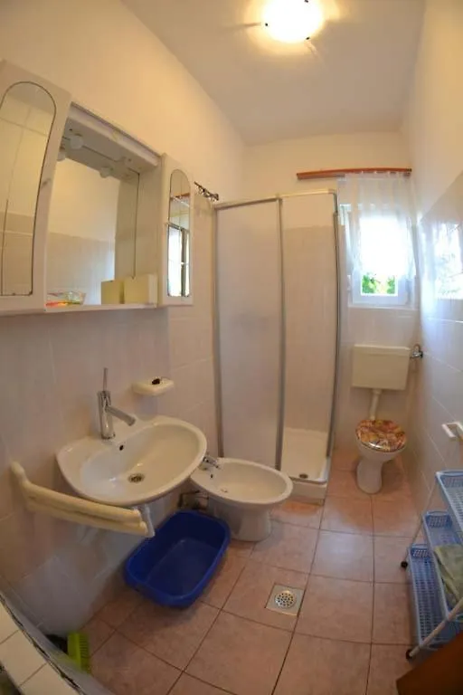 Apartments Jasna And Mirko Lopar