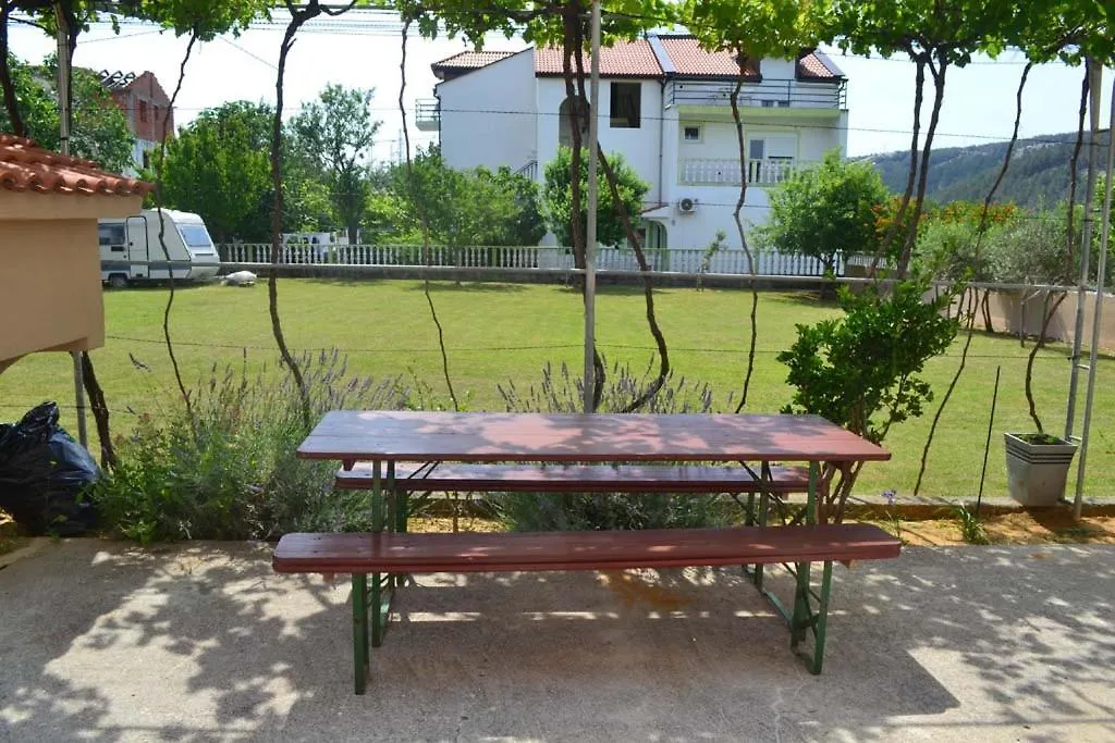 Apartments Jasna And Mirko Lopar Croatia