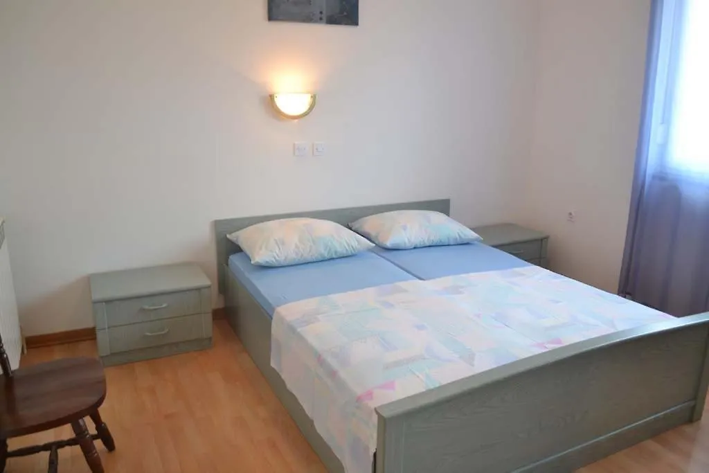 Apartments Jasna And Mirko Lopar 0*,  Croatia